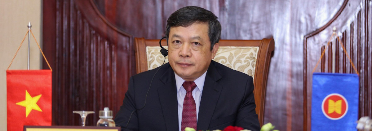 Thứ trưởng Bộ VHTT & DL Đoàn Văn Việt